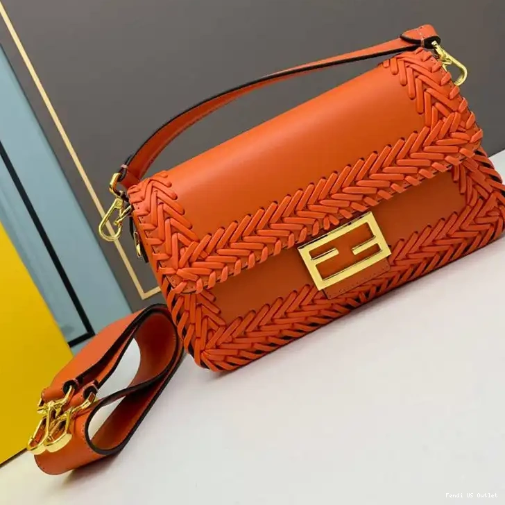 Vintage HOT Stitching Bag In Leather Baguette Fendi Orange Medium 0521